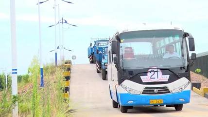 成功駕校業務范圍真廣,所有車型都可以培訓、考試;還可以辦理道路運輸駕駛員從業資格證(客運、貨運、道路危險貨物運輸)!